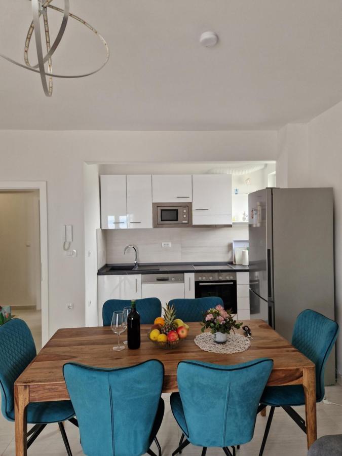 Apartamento Emmi Nemira Omiš Exterior foto