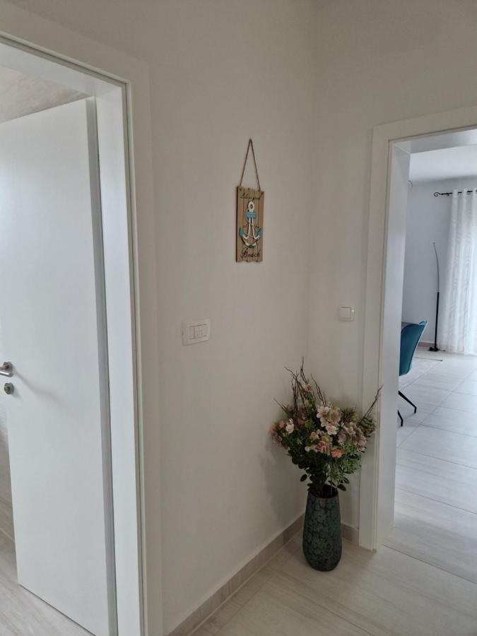 Apartamento Emmi Nemira Omiš Exterior foto